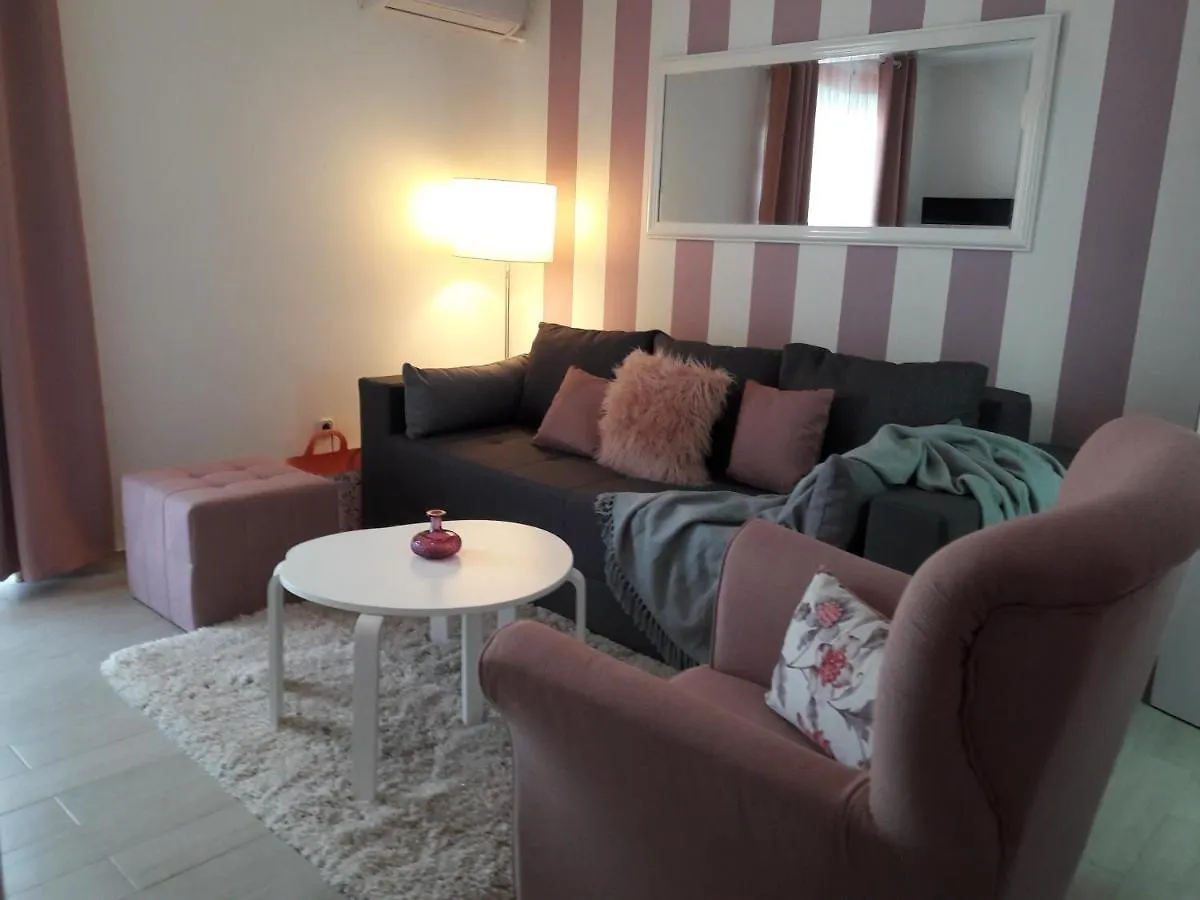 Apartments Melin Malinska