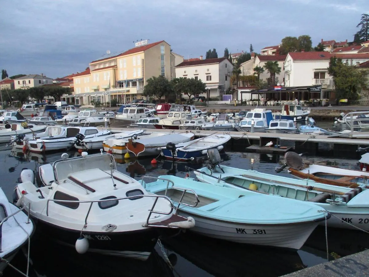 Apartments Melin Malinska Croatia