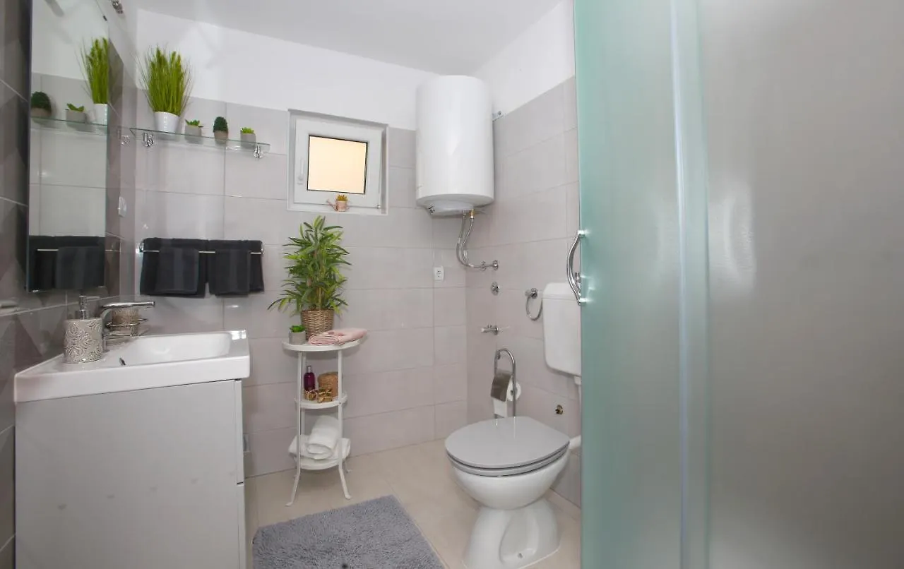 Apartments Melin Malinska Croatia