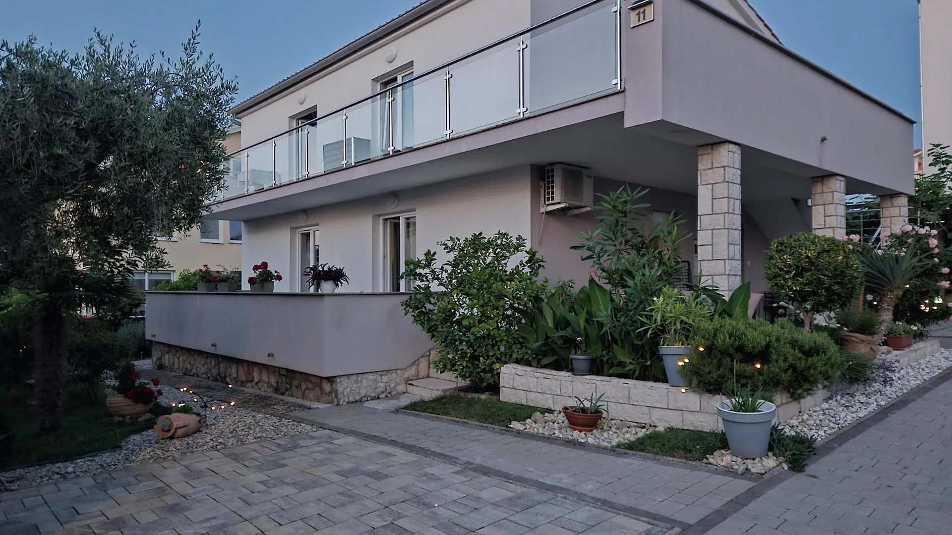 Apartments Melin Malinska
