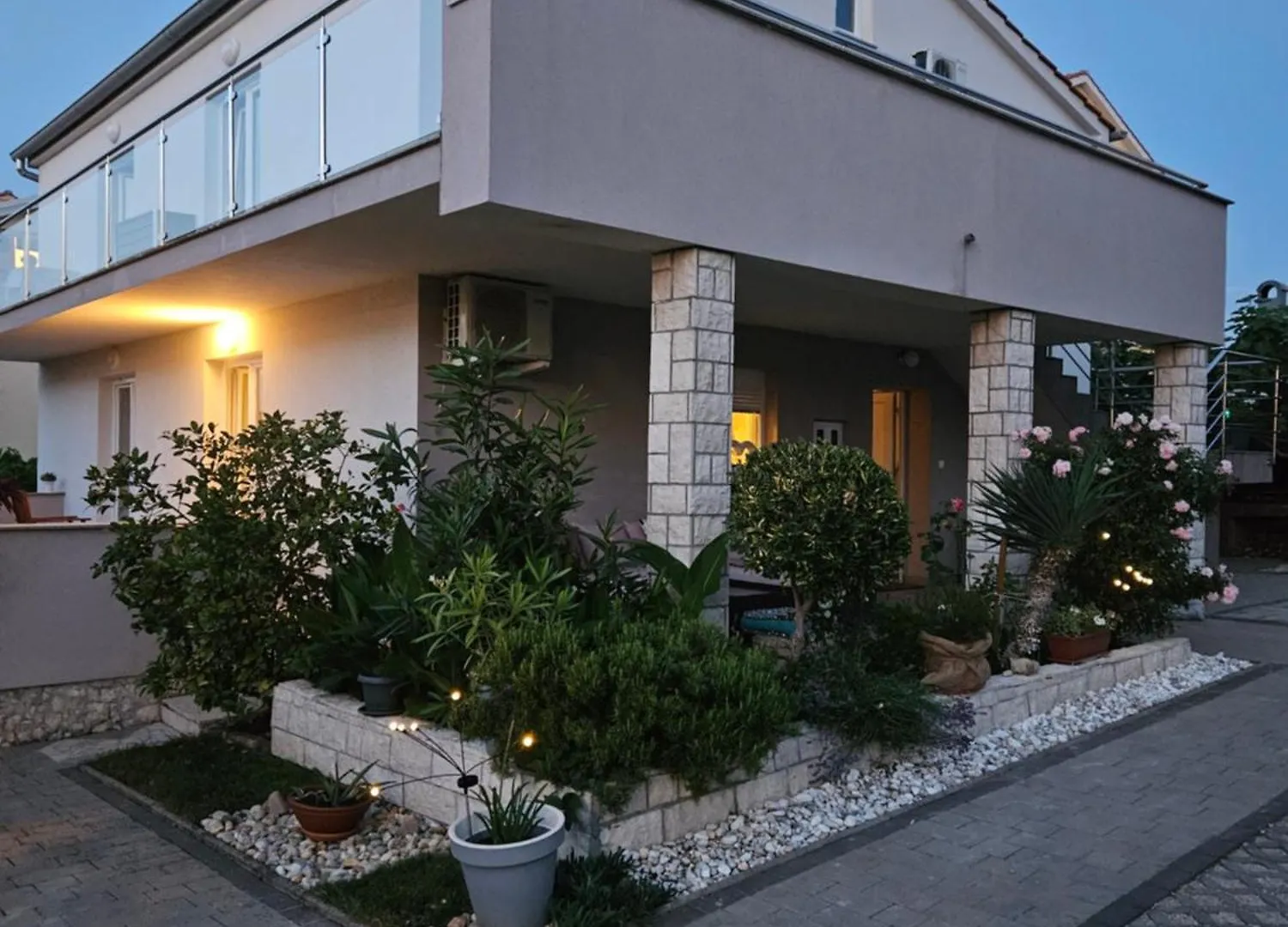 Apartments Melin Malinska