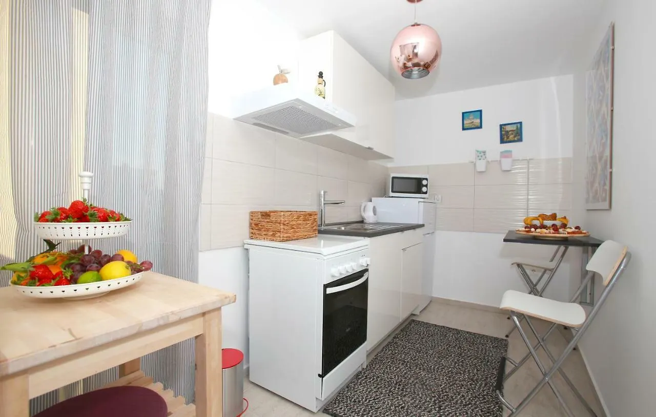 Apartments Melin Malinska Croatia